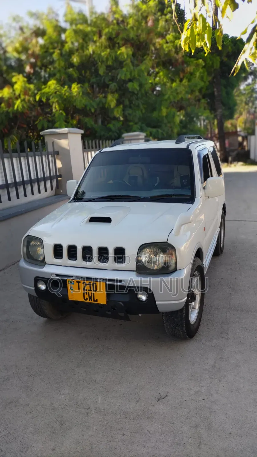 Suzuki Jimny 2000 White