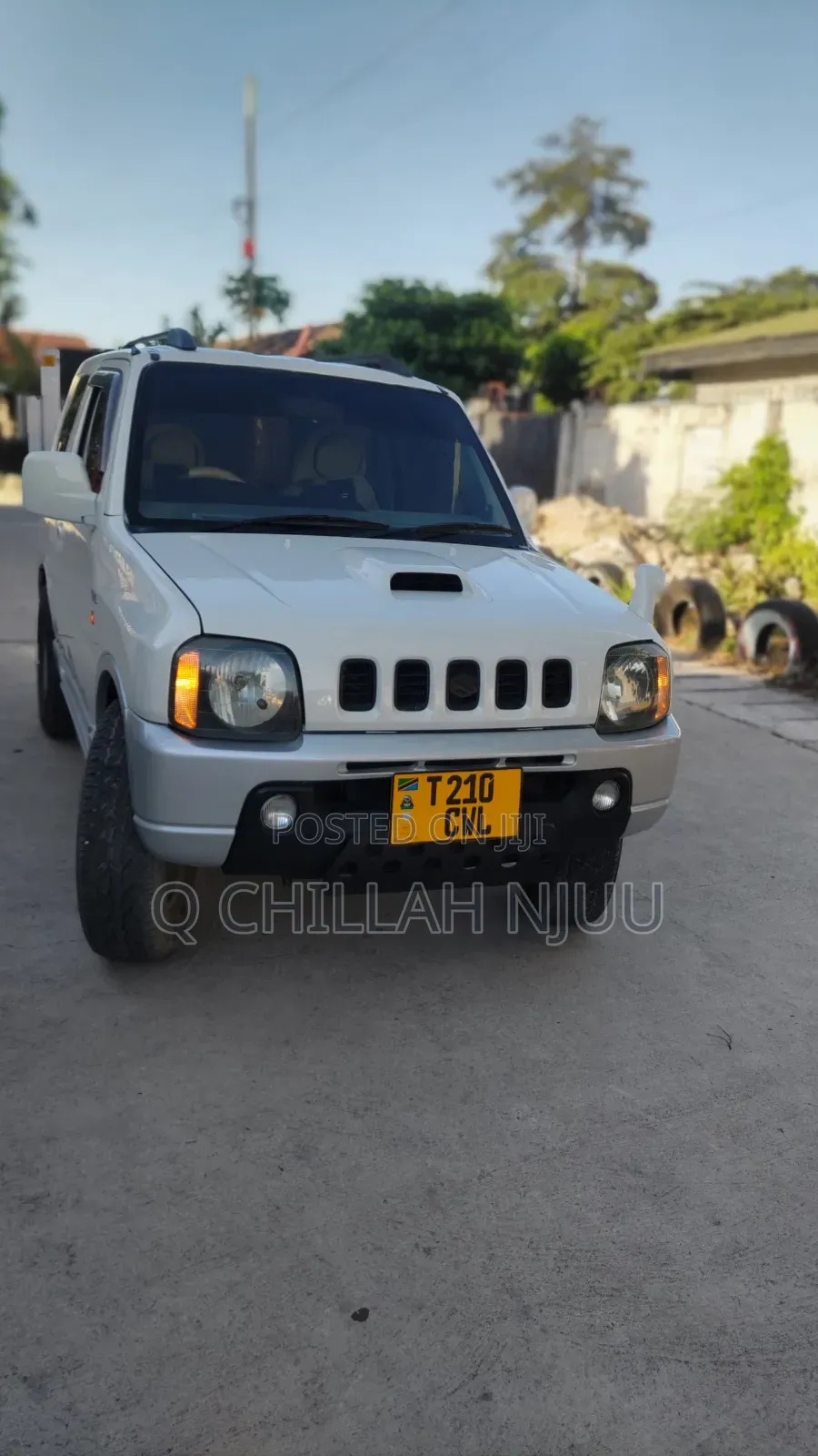 Suzuki Jimny 2000 White
