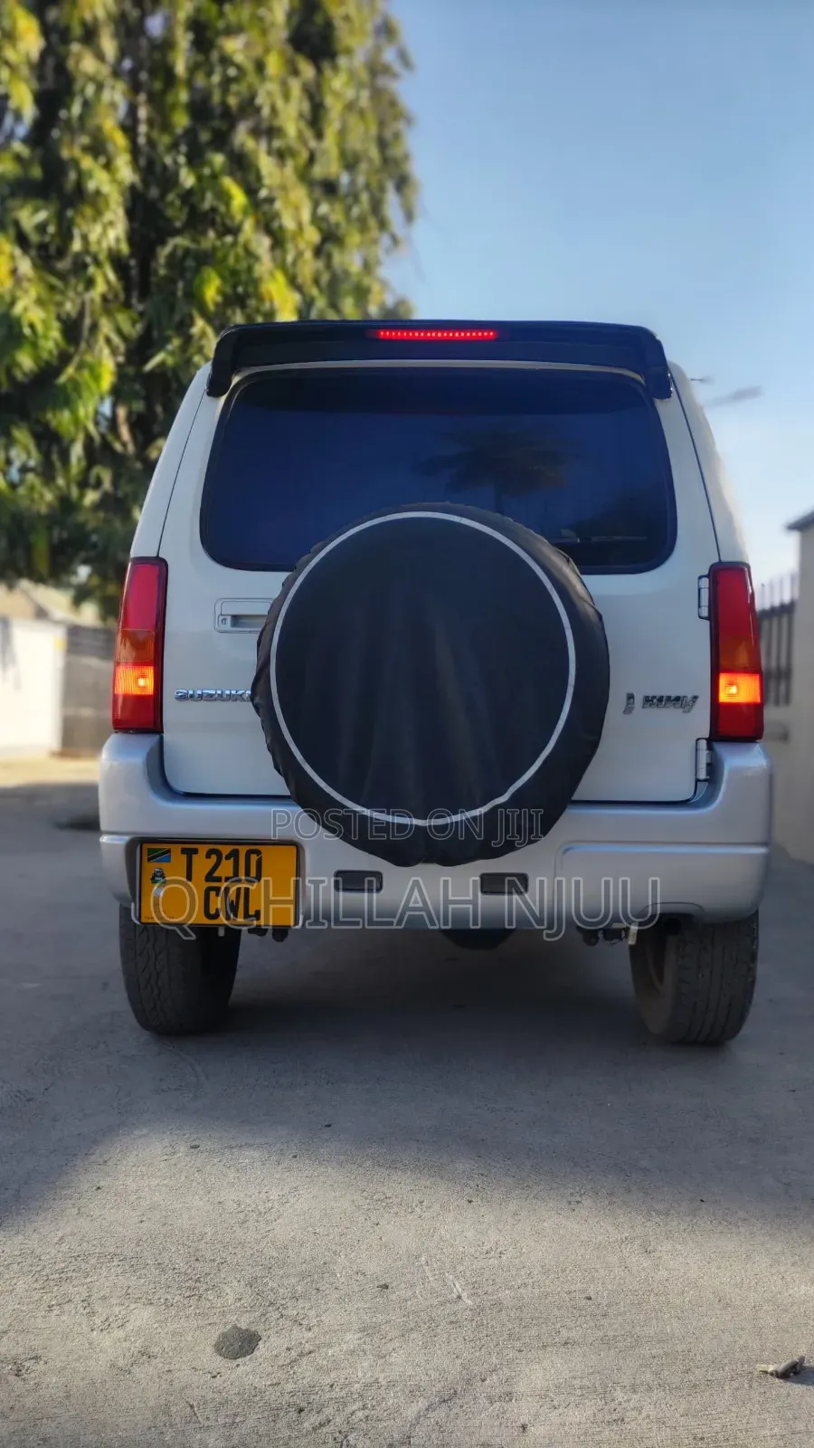 Suzuki Jimny 2000 White