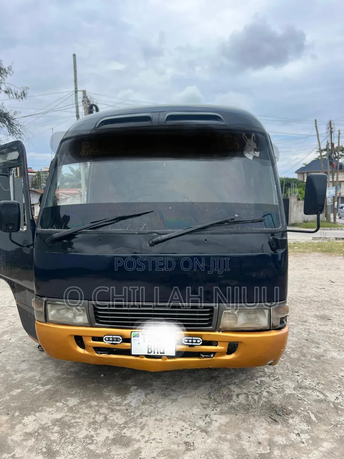 Toyota Coaster 2000 Black
