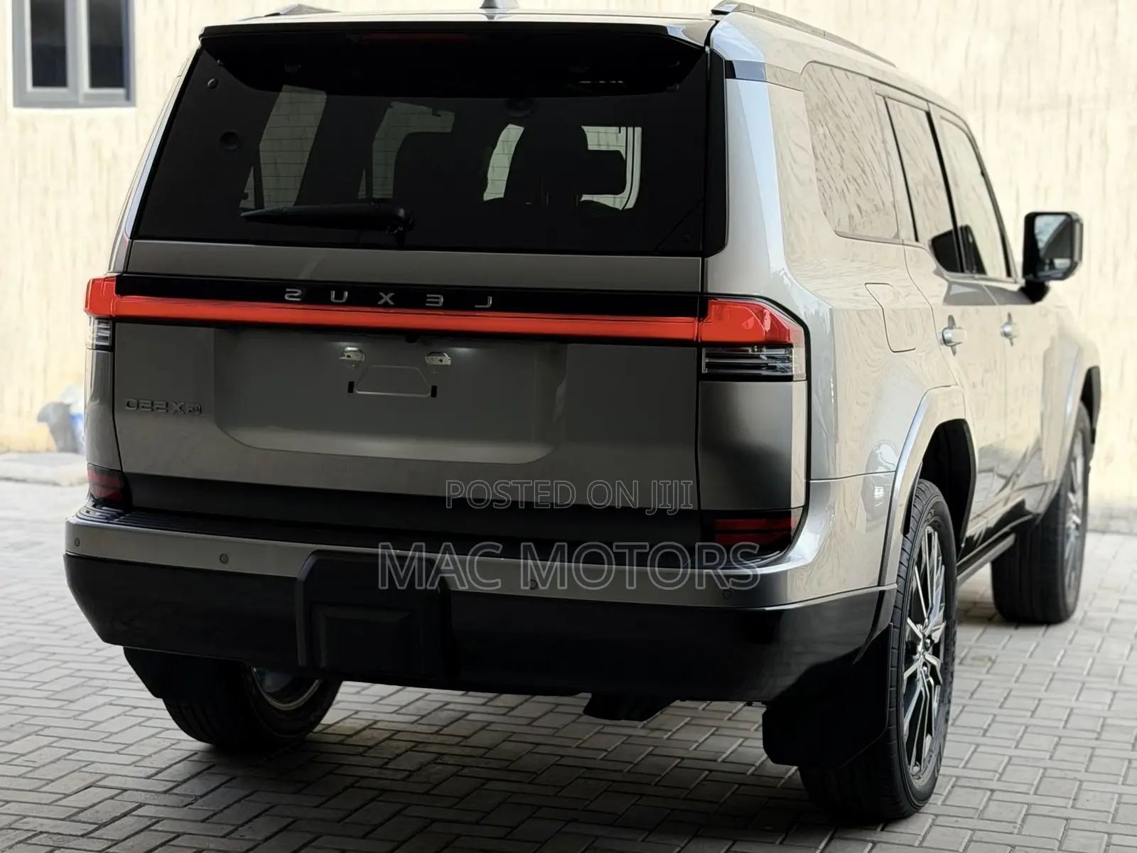 New Lexus GX 2025 Silver