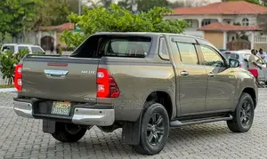 Toyota Hilux 2021