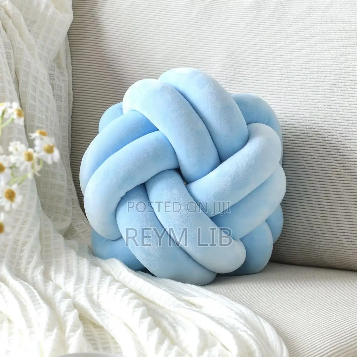 Knot/ Flower Pillows (Mito Ya Urembo)