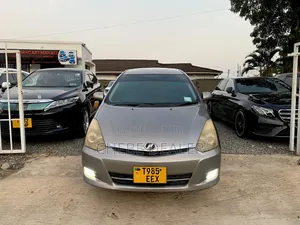 Toyota Wish 2005 Gray