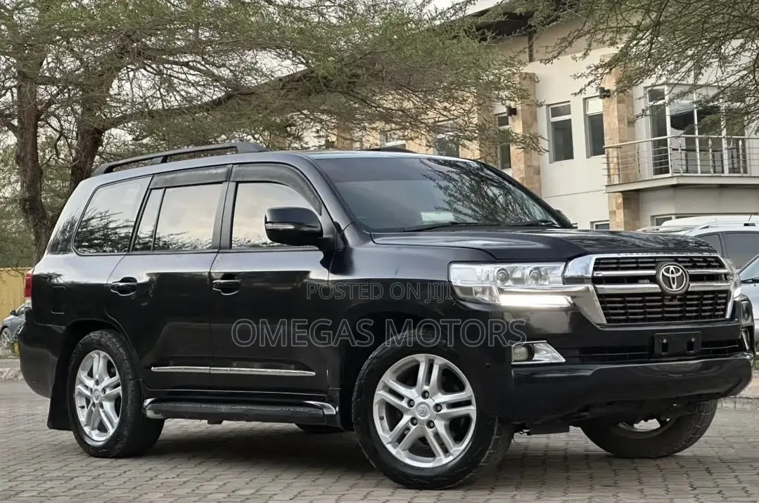 Toyota Land Cruiser 2012 Black
