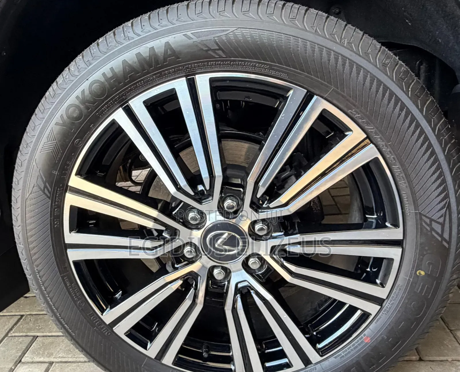 New Lexus LX 2025 Gray