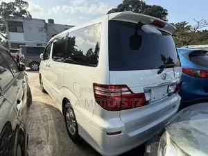 Toyota Alphard 2.4 Petrol FWD 2006 White