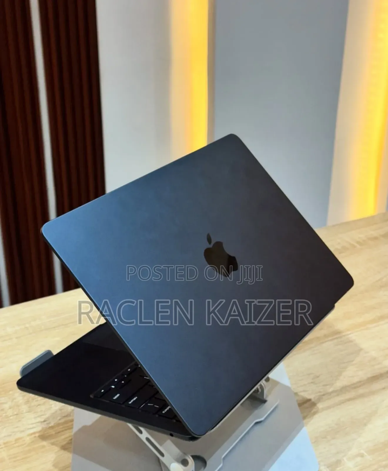 New Laptop Apple MacBook Air 8GB Apple M3 SSD 256GB