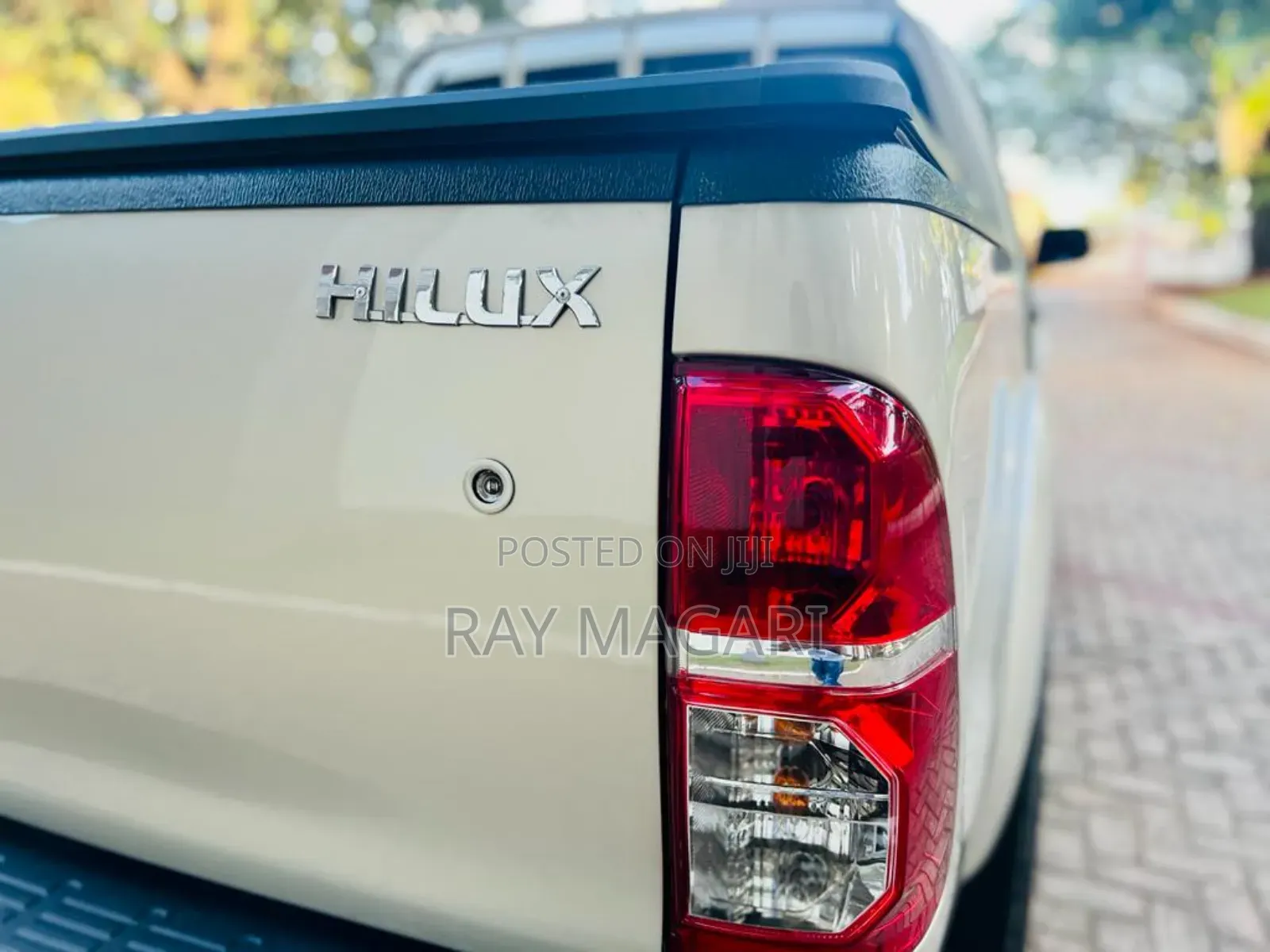 Toyota Hilux 2015 Silver