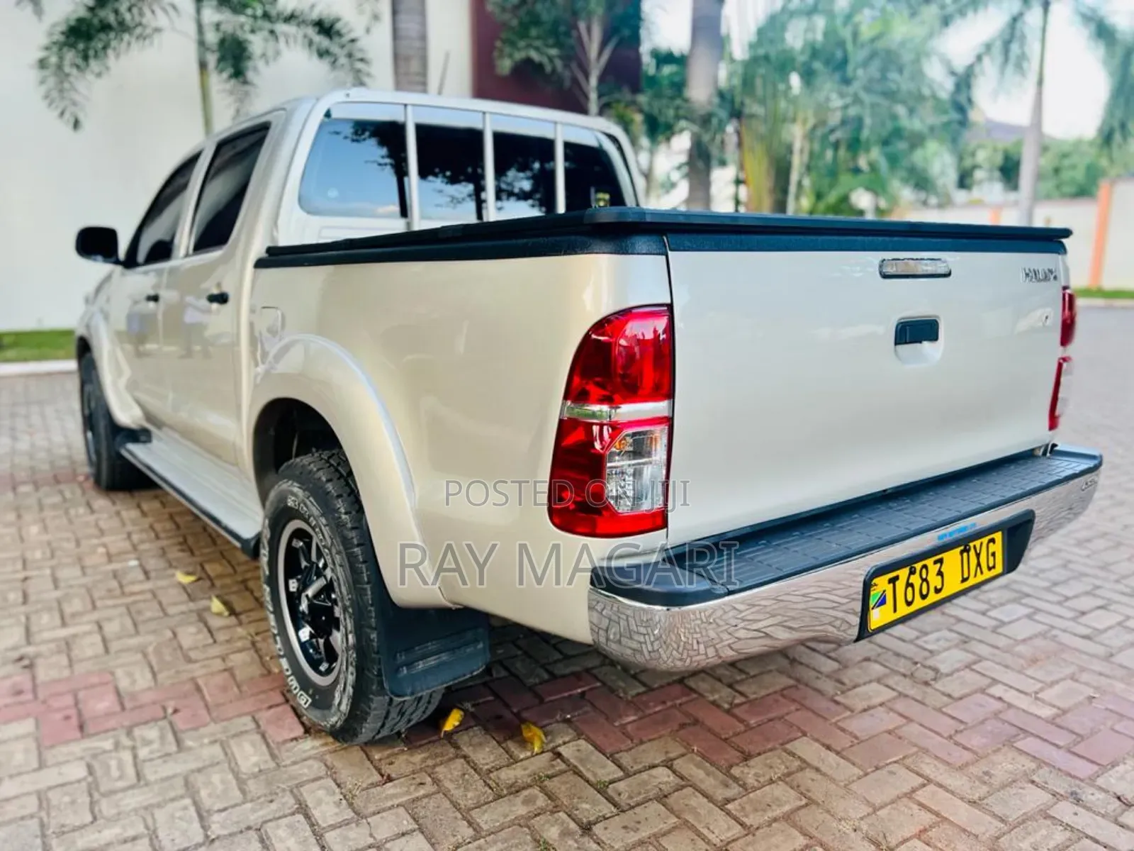 Toyota Hilux 2015 Silver