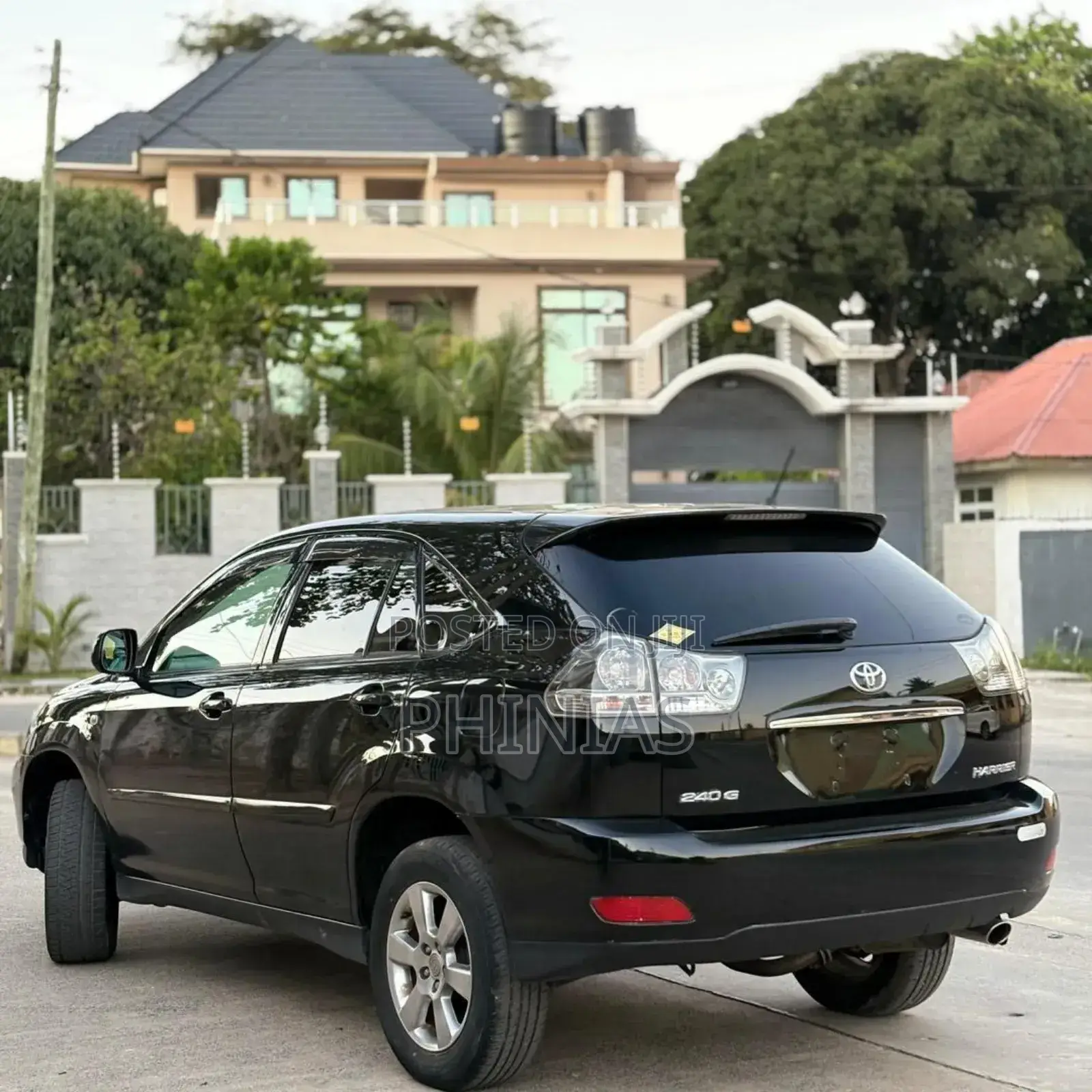 Toyota Harrier 2005 Black