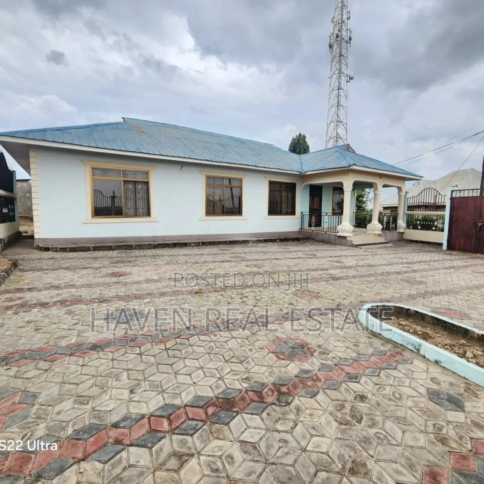 3bdrm House in Kinyerezi for sale
