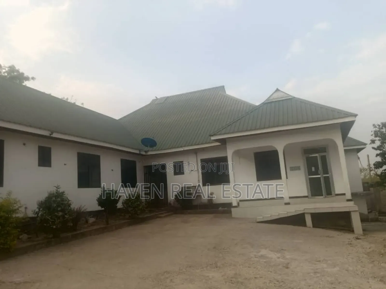 Lodge Inauzwa Mbezi Magufuli
