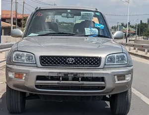 Toyota RAV4 2018 Silver