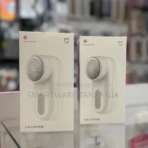 Efficient Xiaomi Mijia Electric Shaver Removes Lint and Pills Gently