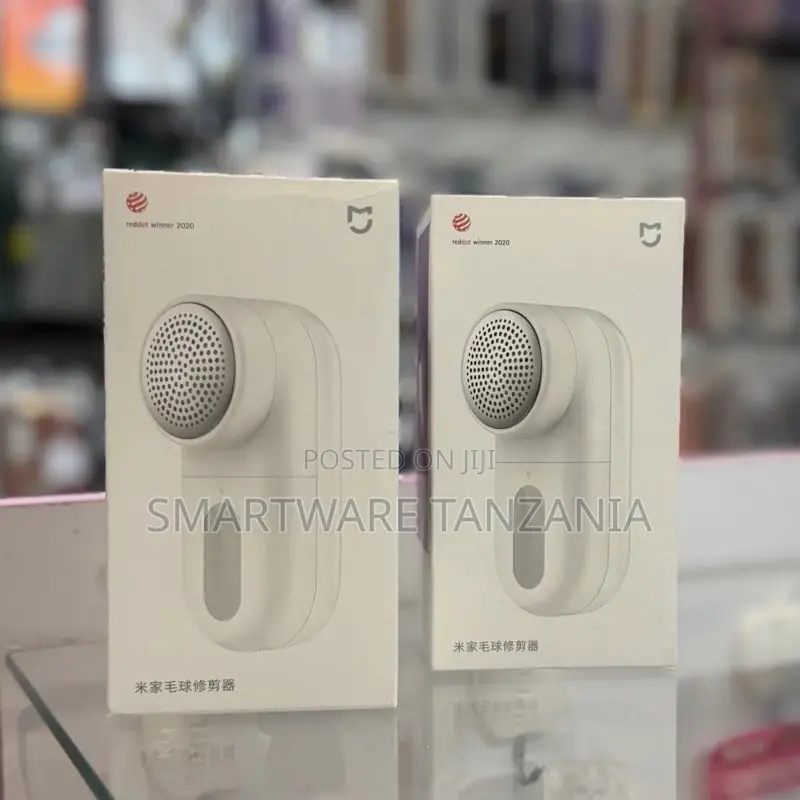 Efficient Xiaomi Mijia Electric Shaver Removes Lint and Pills Gently