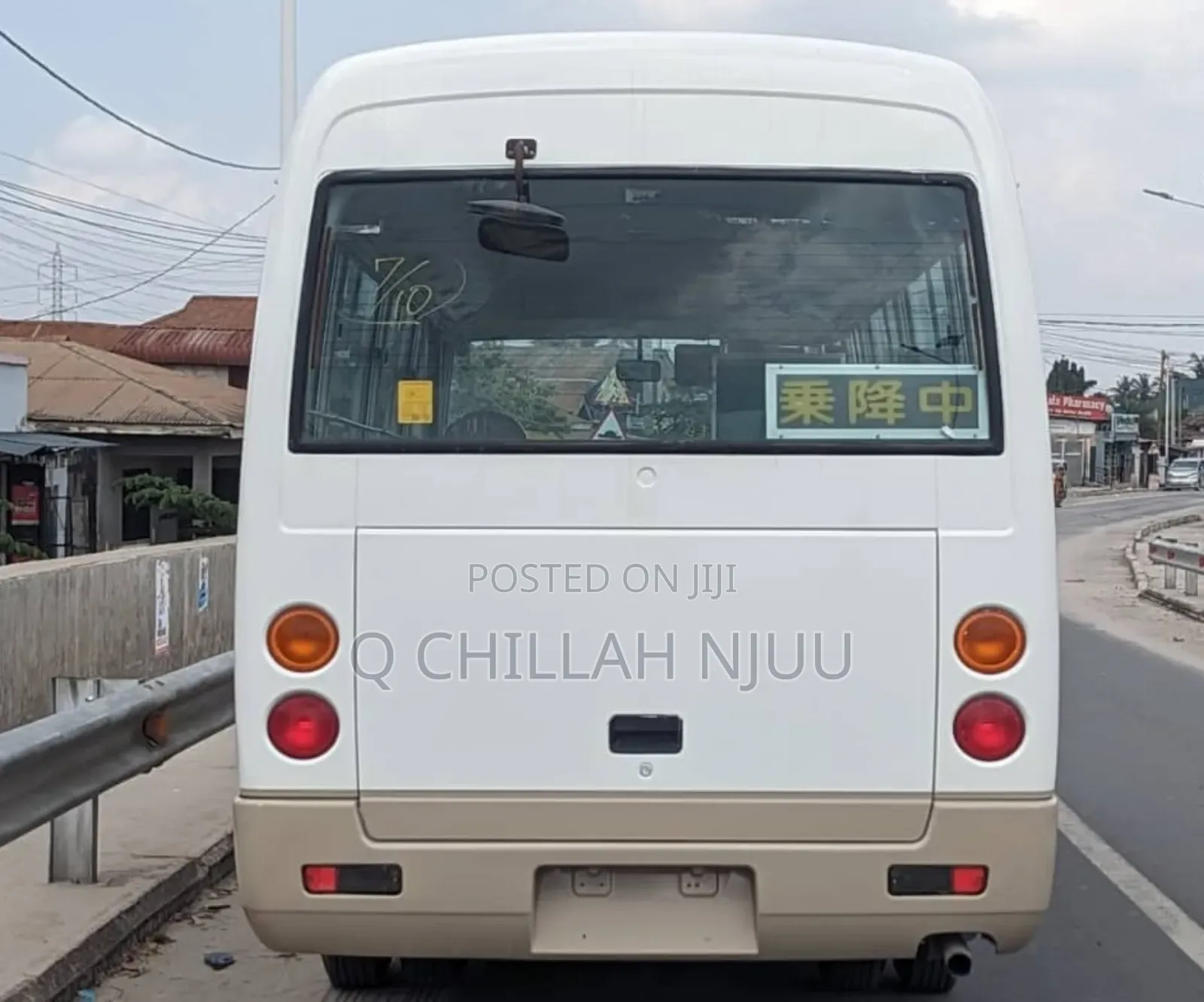 Mitsubishi Fuso Rosa 2000 White