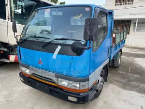 Mitsubishi Center 2001 Blue