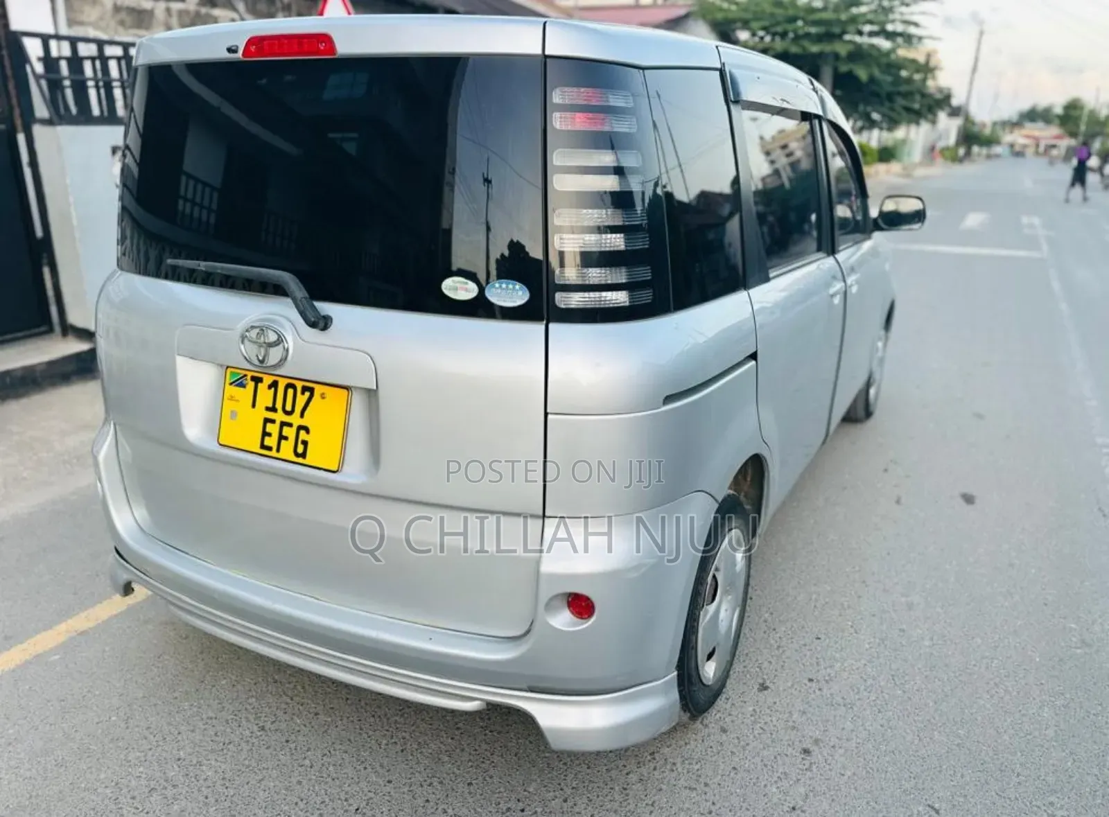 Toyota Sienta 2005 Blue
