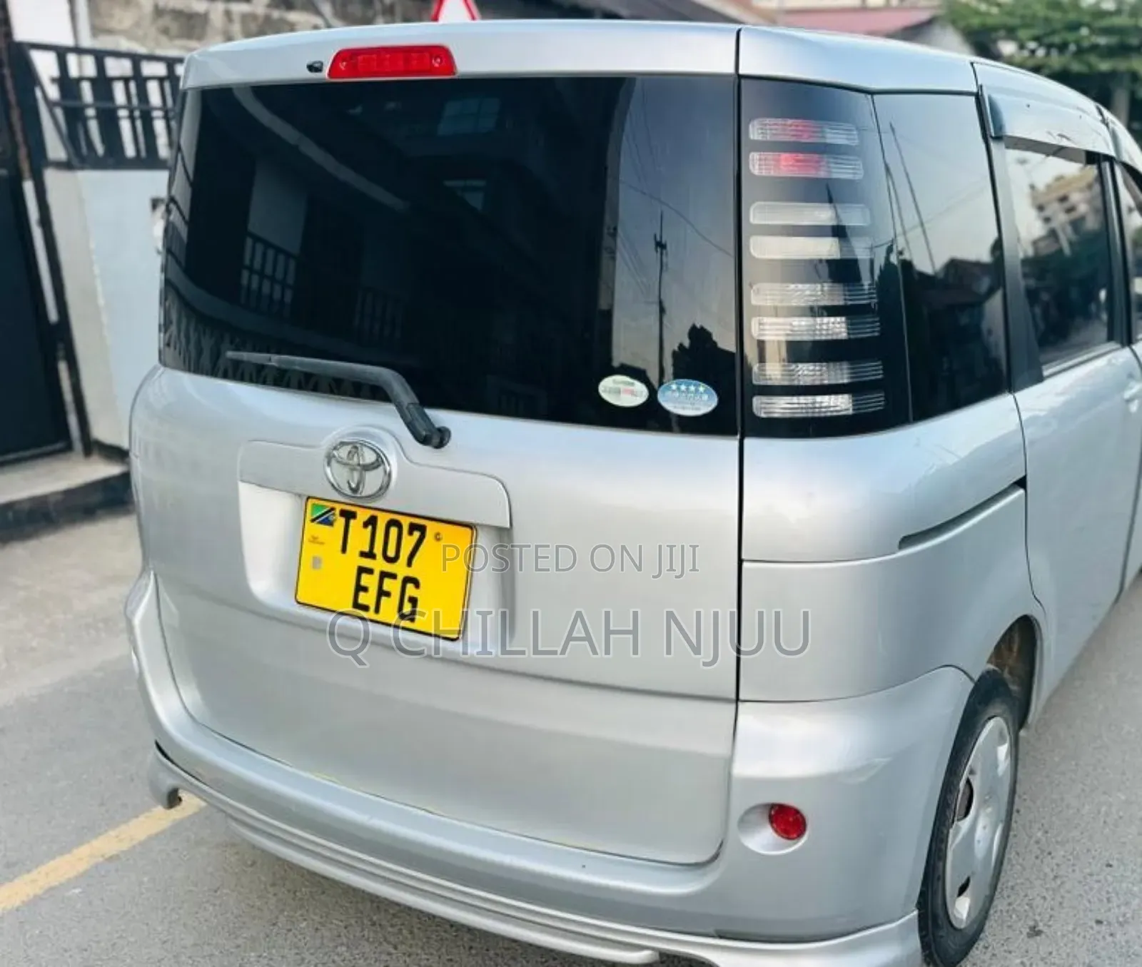 Toyota Sienta 2005 Blue