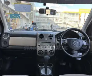 Mazda Verisa 2010 Silver