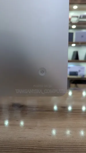 Desktop Computer Apple iMac 16GB Intel Core I5 SSD 2T