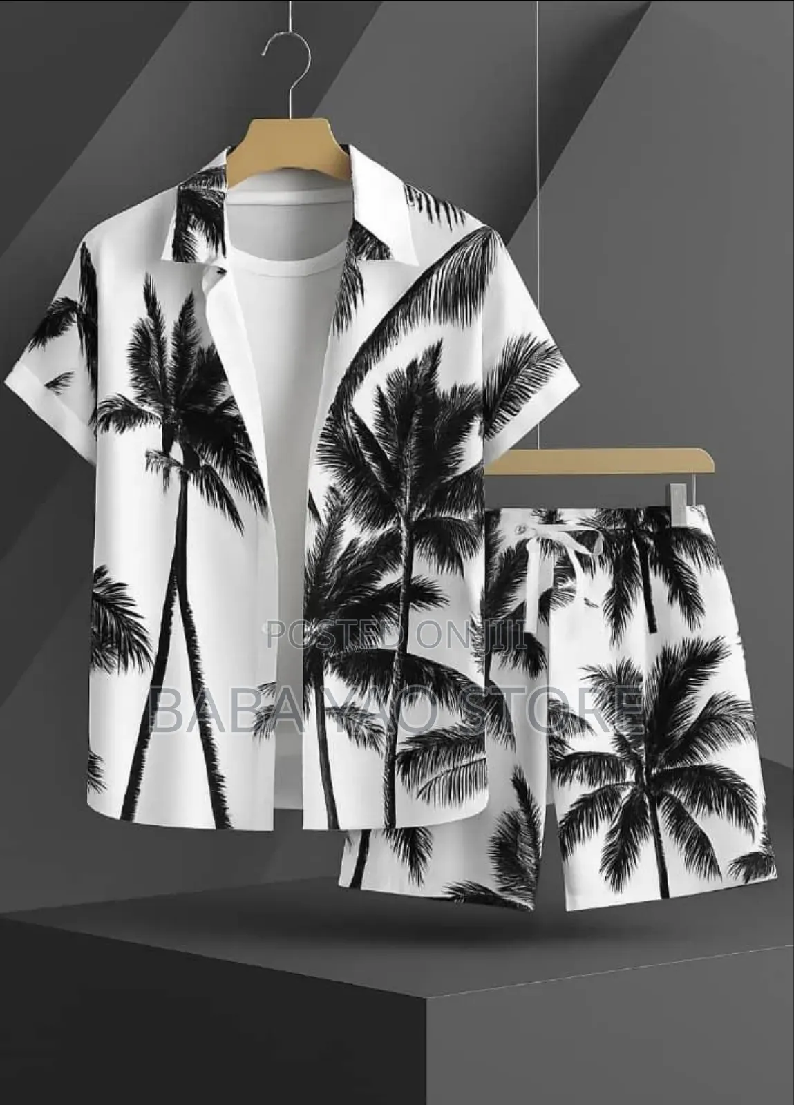 Men's Casual 2pcs Set Breathable Shirt and Short Pants Suits.