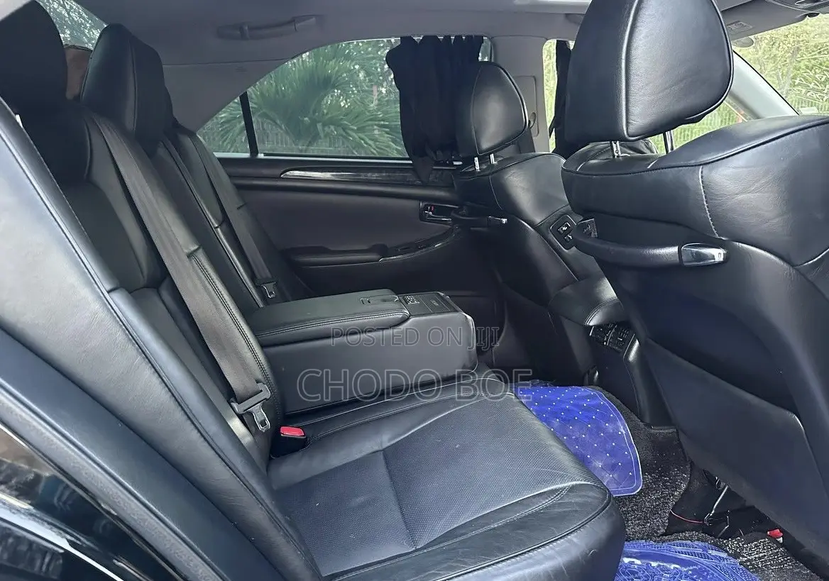 Toyota Crown 2007 Black