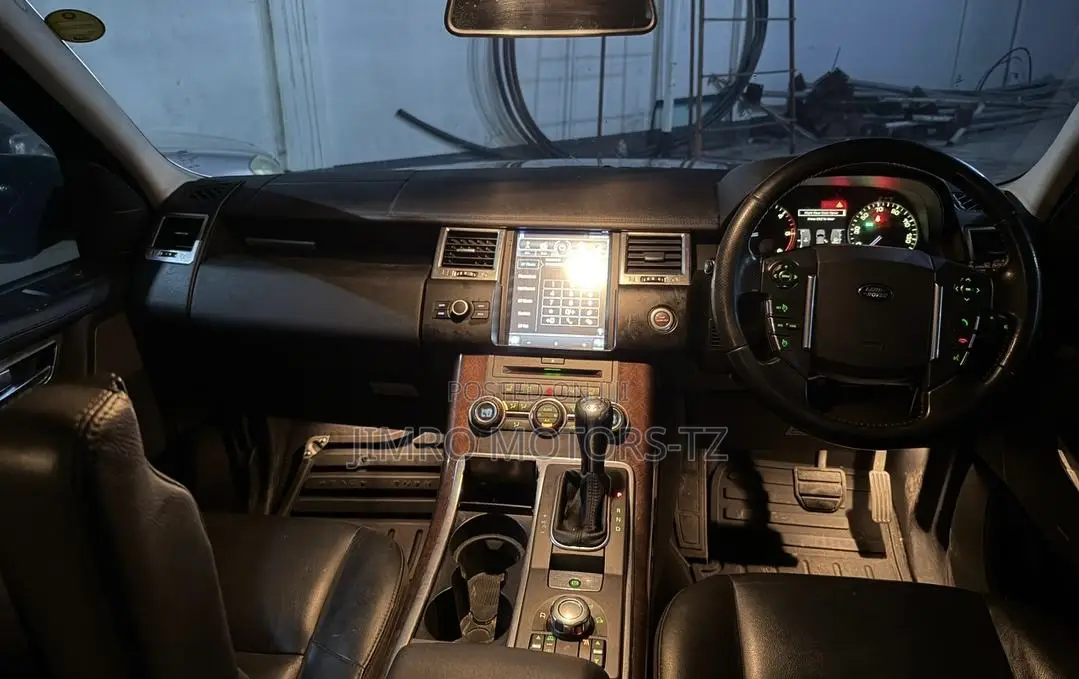 Land Rover Range Rover Sport 2011 Beige