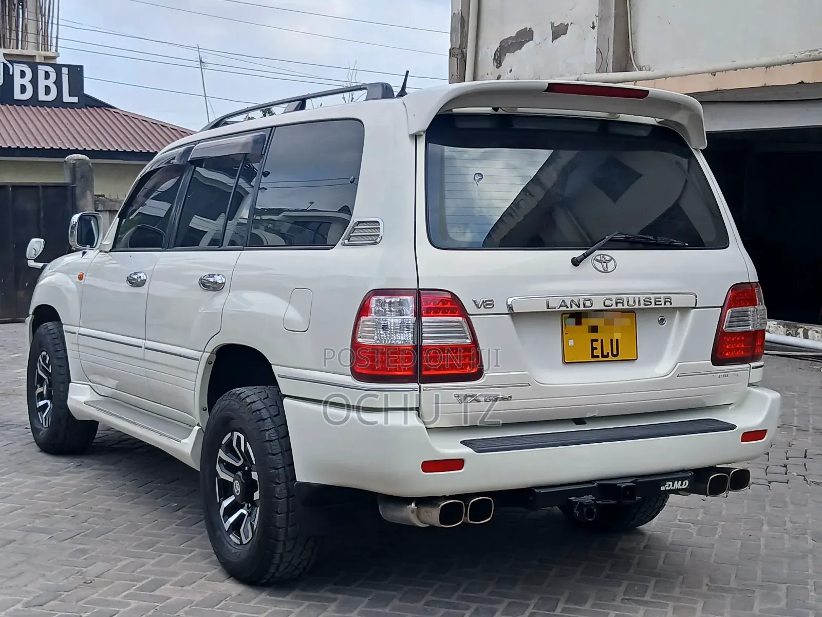 Toyota Land Cruiser 2002 White