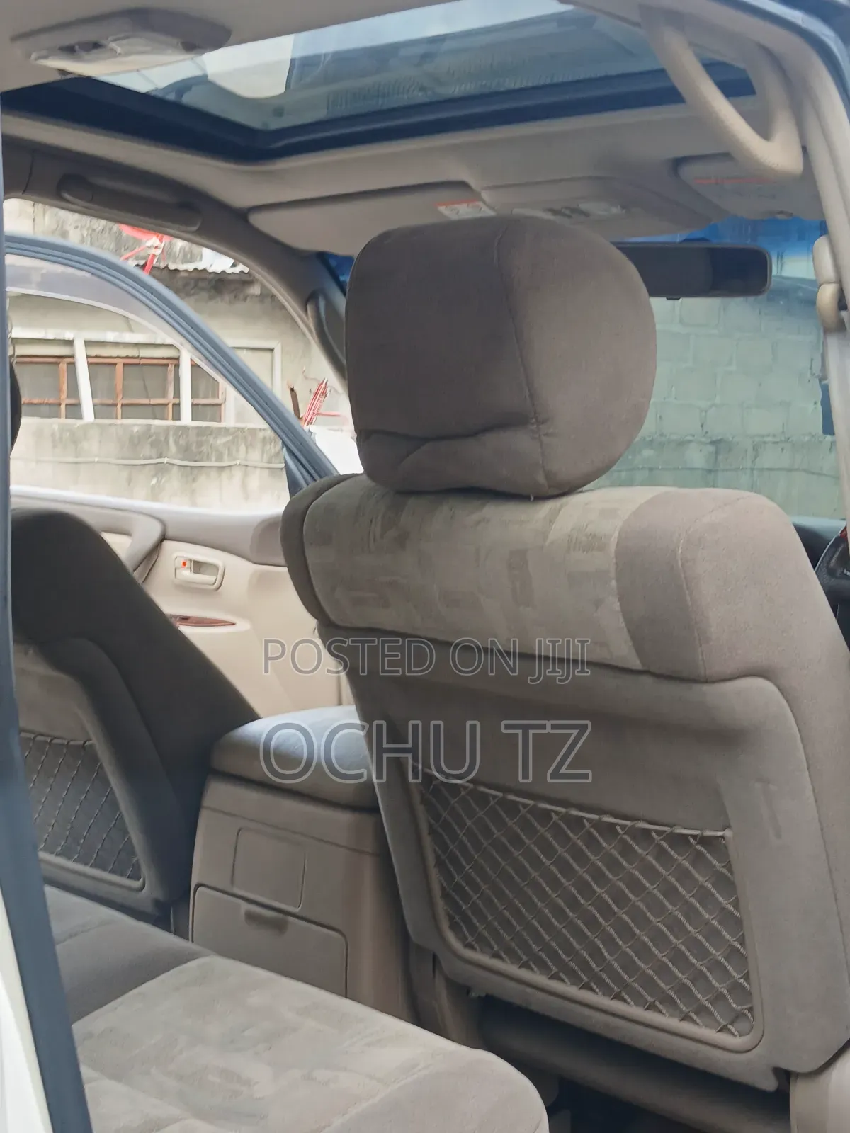 Toyota Land Cruiser 2002 White