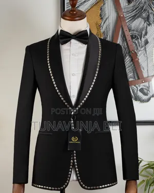 Robert Lorenzo Suit