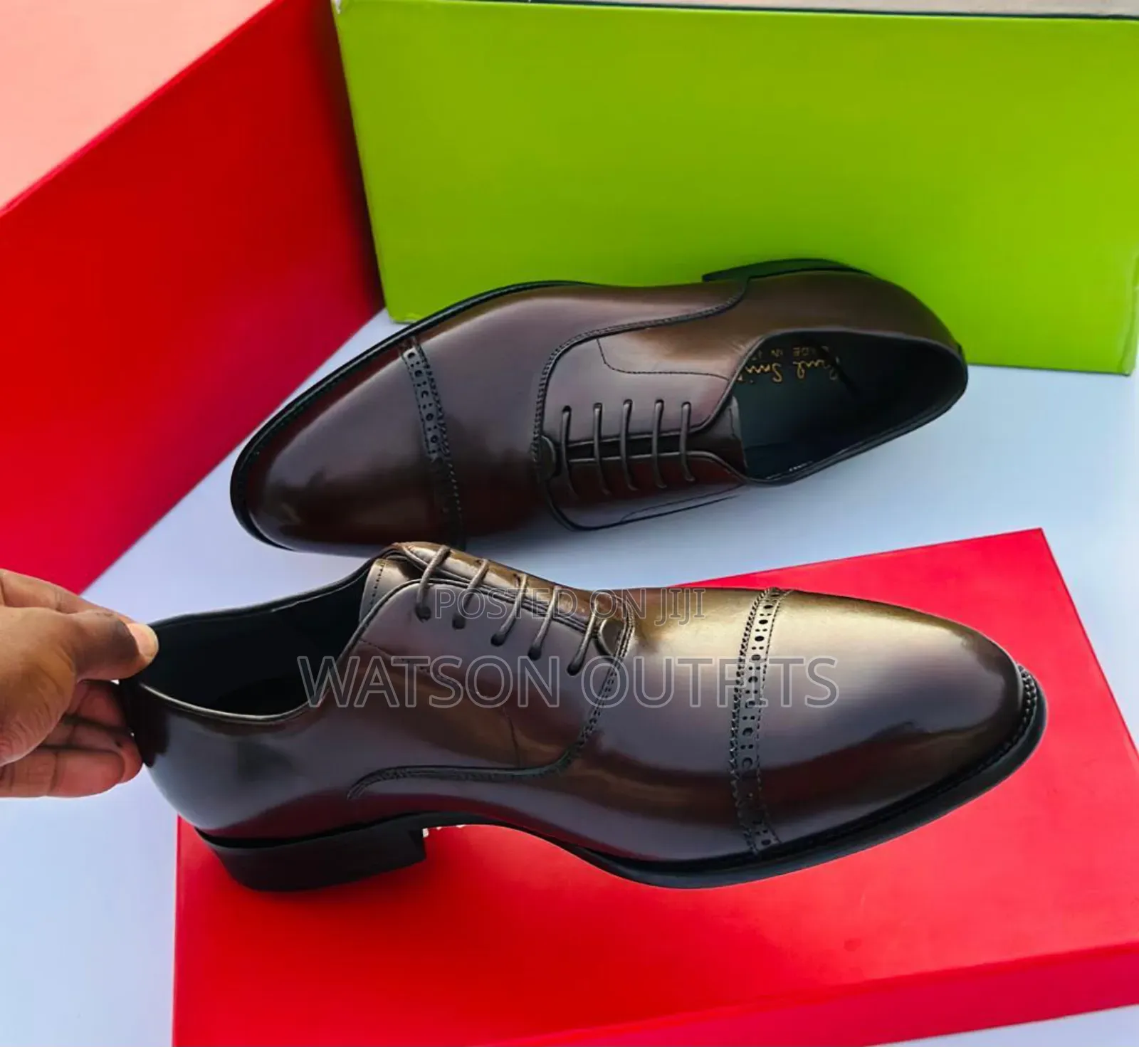 Viatu or Men's Shoes Toughly Made and Designed