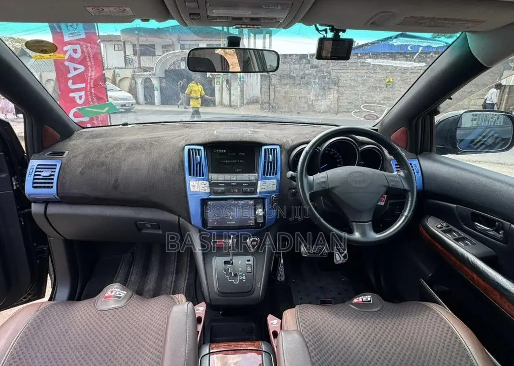 Toyota Harrier 3.0 V6 2005 Black