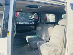 Toyota Alphard 2.4 Petrol FWD 2004 Pearl