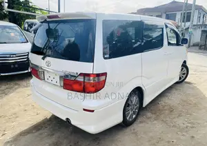Toyota Alphard 2.4 Petrol FWD 2004 Pearl
