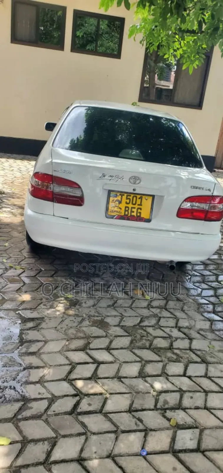 Toyota Corolla 1998 White
