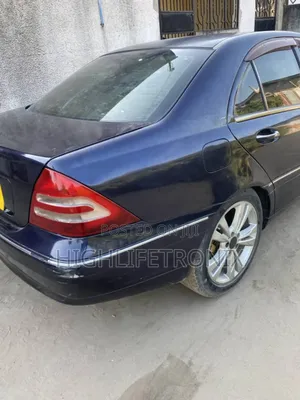 Mercedes-Benz C-Class C 180 Kompressor (W203) 2002 Blue