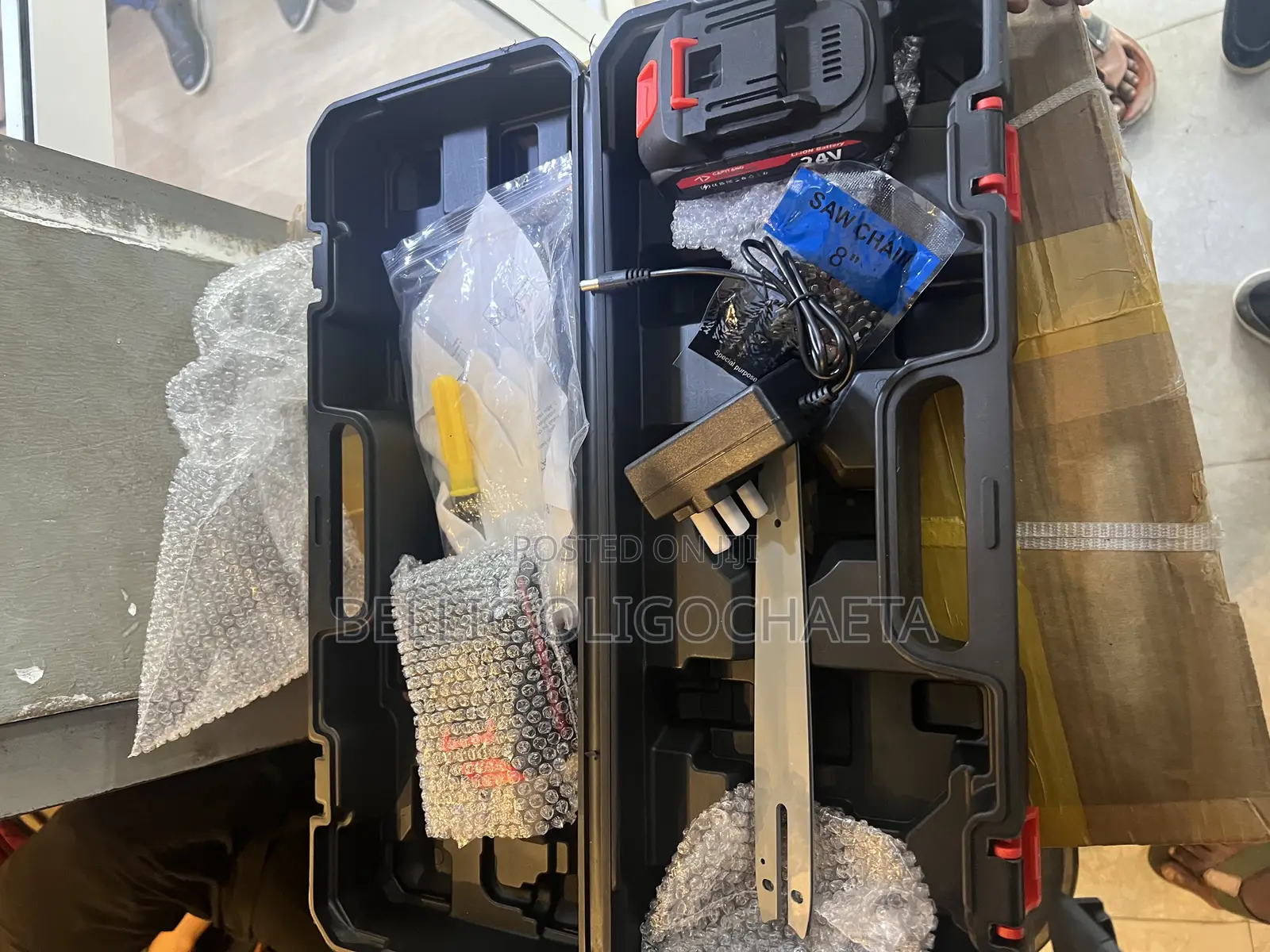 Mini Chainsaw