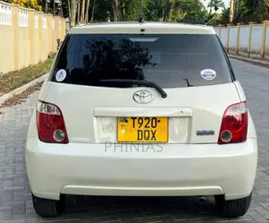 Toyota IST 2005 Pearl