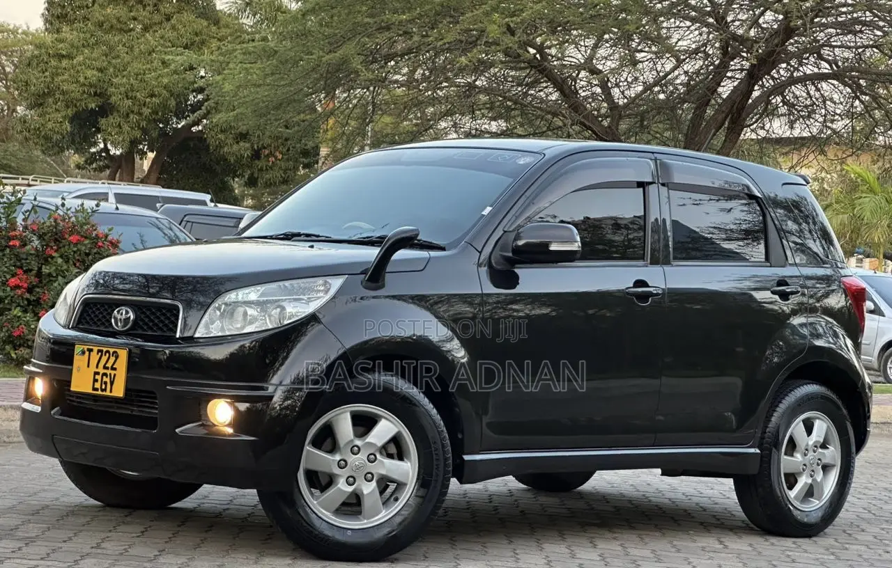Toyota Rush 1.5 RWD 2007 Black