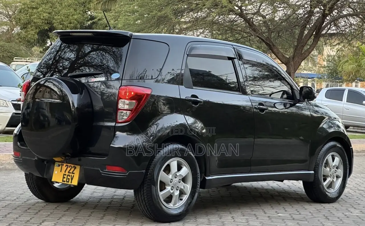 Toyota Rush 1.5 RWD 2007 Black