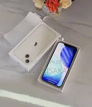 New Apple iPhone 13 128 GB White