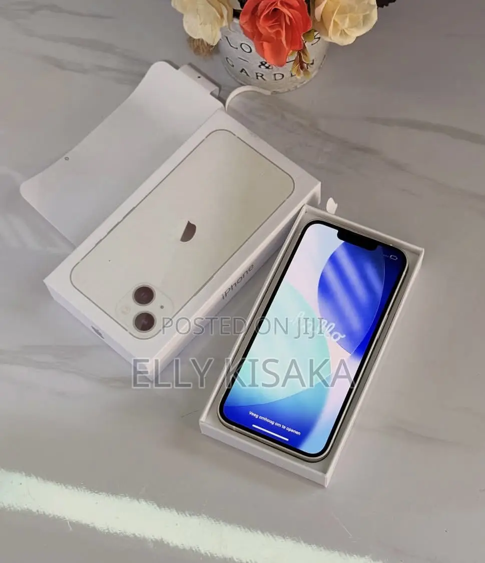 New Apple iPhone 13 128 GB White