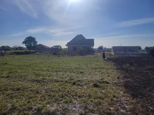 Dege Viwanja Kona Ya Chuo