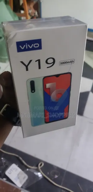 New Vivo Y19 128 GB Black