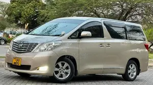 Toyota Alphard 2007 Gold