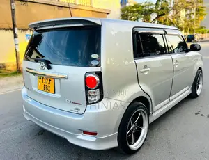 Toyota Corolla Rumion 2011 Silver