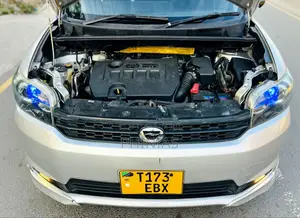 Toyota Corolla Rumion 2011 Silver