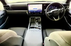 Lexus GX 2025 Silver